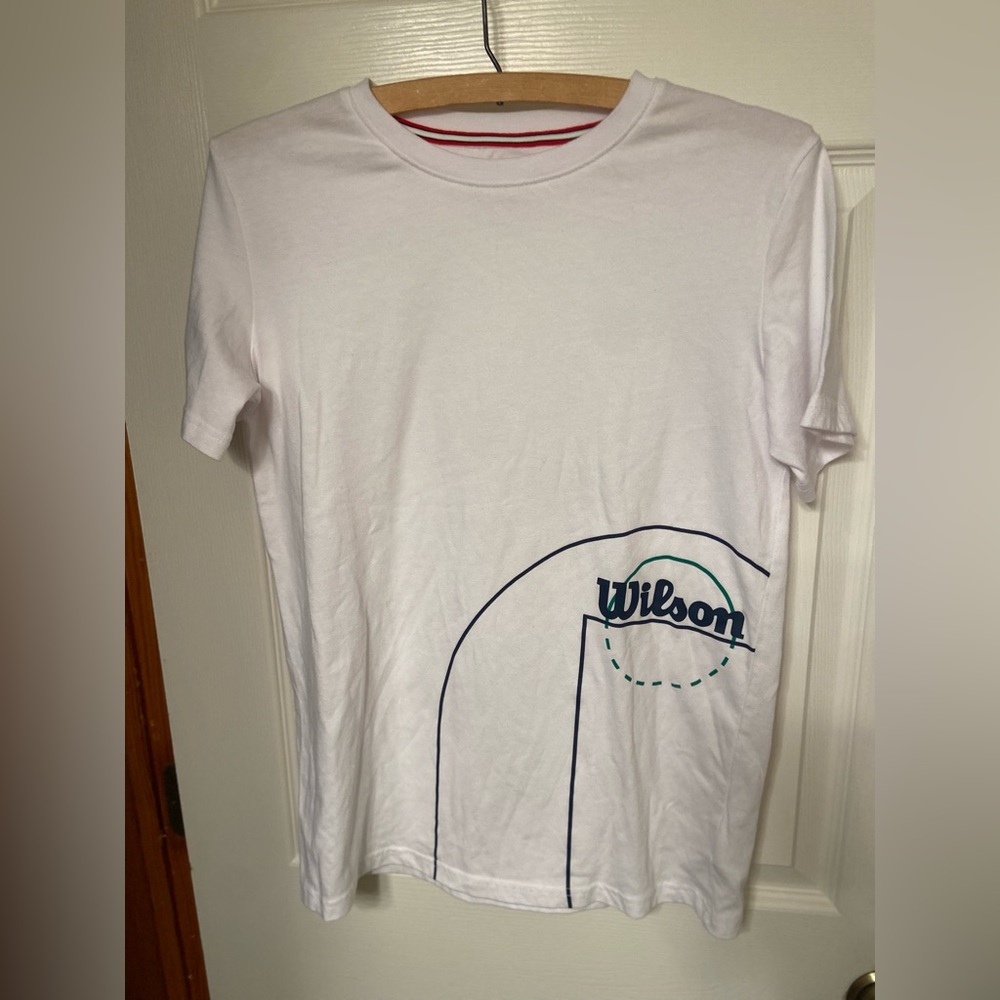 Wilson Graphic Tee – White – Size XL - NEVER WORN